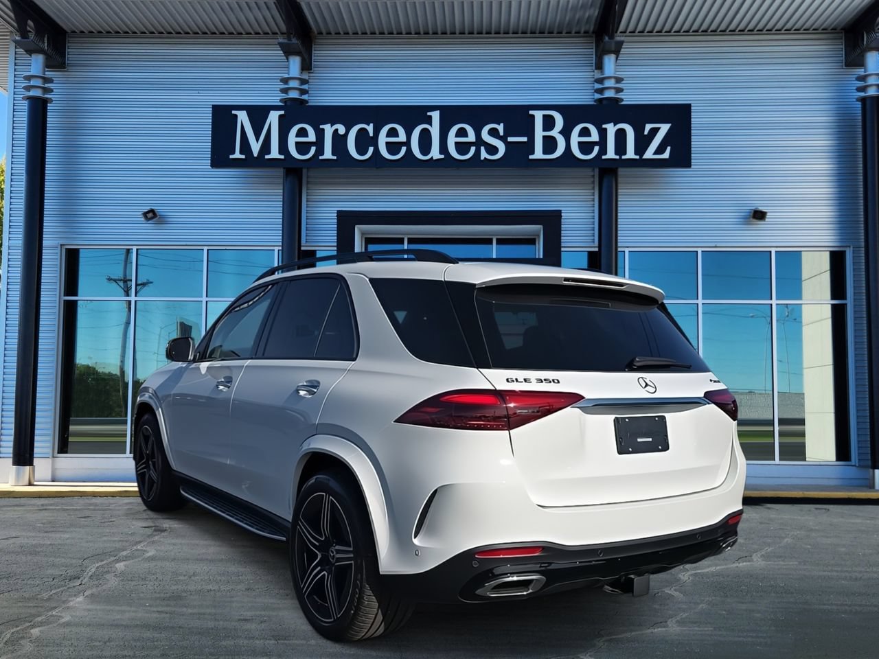 New 2026 Mercedes-Benz GLE 350 4MATIC image 4