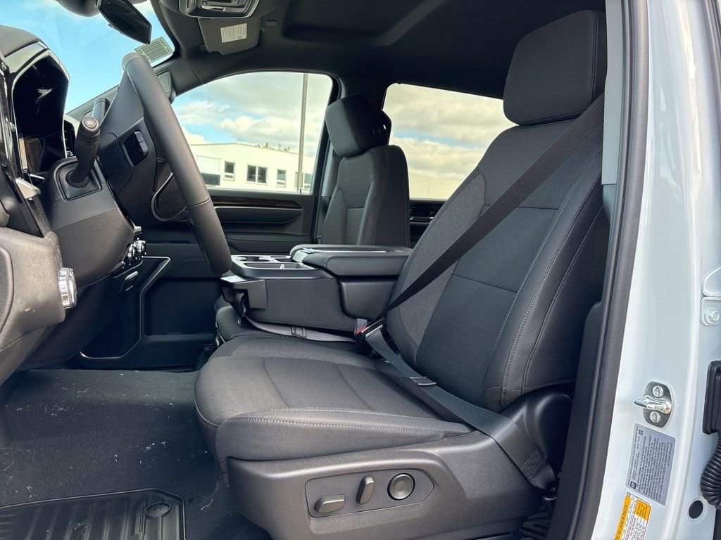 New 2026 GMC Sierra 2500 SLE w/ SLE Value Package; image 13