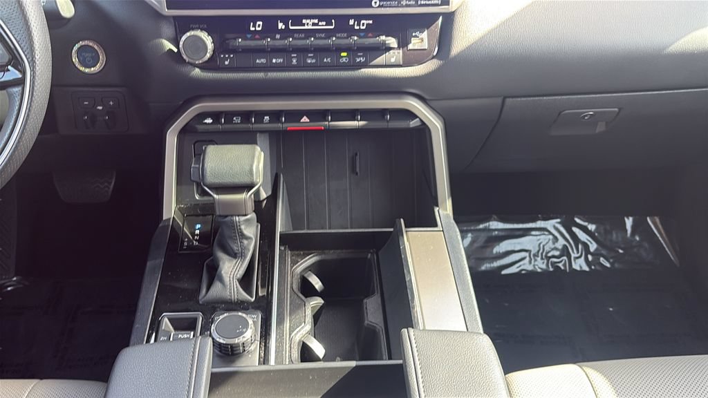 Used 2023 Toyota Sequoia SR5 w/ SR5 Premium Package AWD/4WD image 18