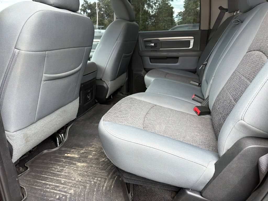 Used 2017 RAM 3500 Big Horn w/ Sport Appearance Group AWD/4WD image 15