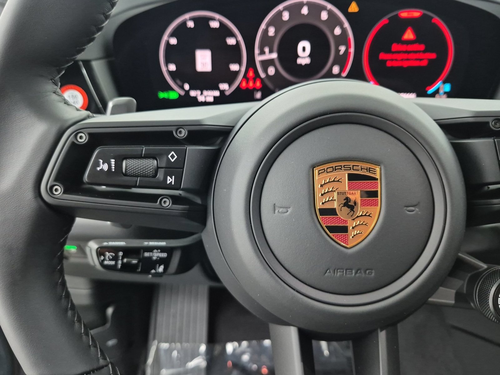 New 2026 Porsche Cayenne Coupe AWD/4WD image 19
