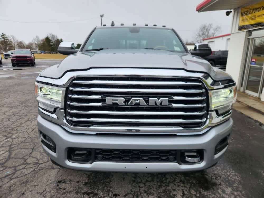 Used 2022 RAM 3500 Limited image 9