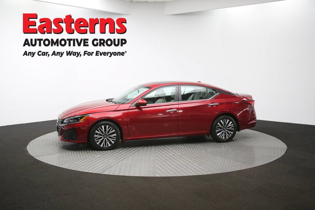 Used 2023 Nissan Altima 2.5 SV w/ SV Premium Package FWD image 58