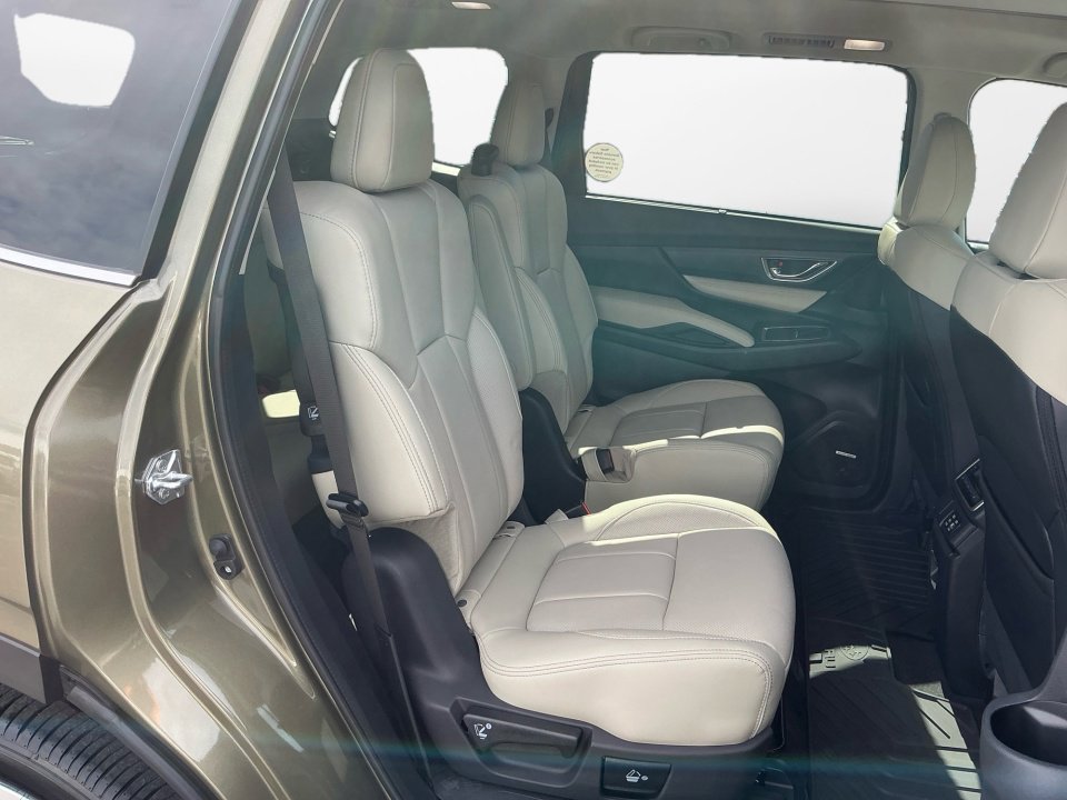 New 2026 Subaru Ascent Limited image 12