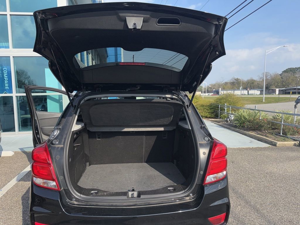 Used 2020 Chevrolet Trax LT image 9