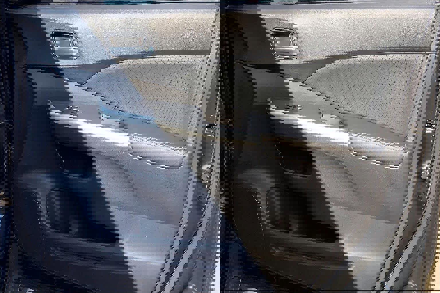 Used 2015 Honda CR-V EX-L image 22