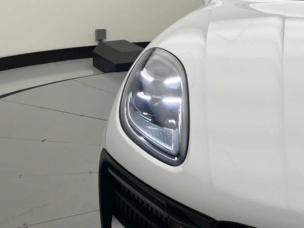 Used 2024 Porsche Macan S image 51
