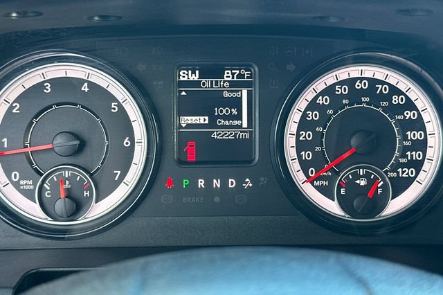 Used 2024 RAM 1500 Warlock RWD image 28