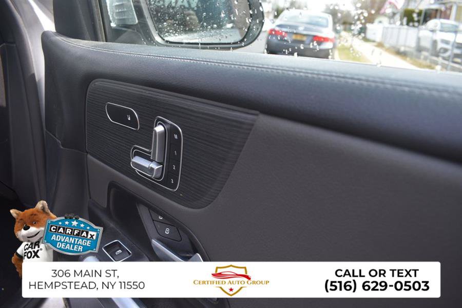 Used 2022 Mercedes-Benz GLB 35 AMG 4MATIC image 23