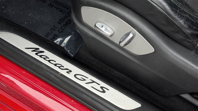 Used 2017 Porsche Macan GTS AWD/4WD image 24