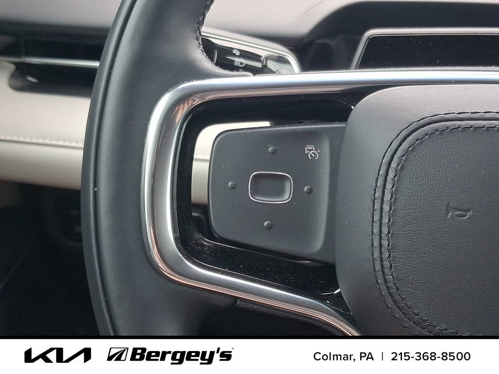Used 2024 Lincoln Nautilus Premier AWD/4WD image 23