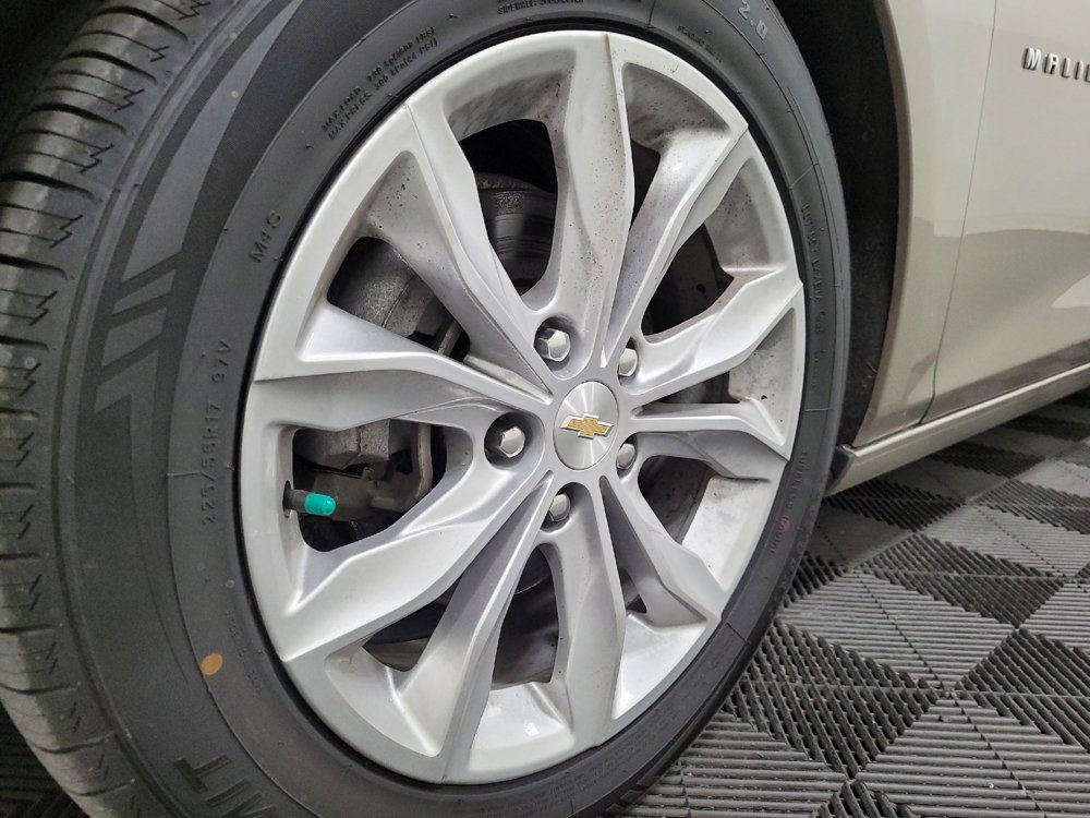 Used 2024 Chevrolet Malibu LT FWD image 31