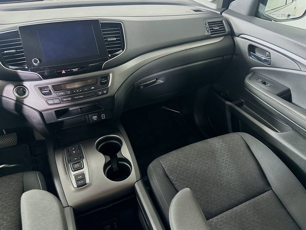 Used 2023 Honda Ridgeline Sport image 19