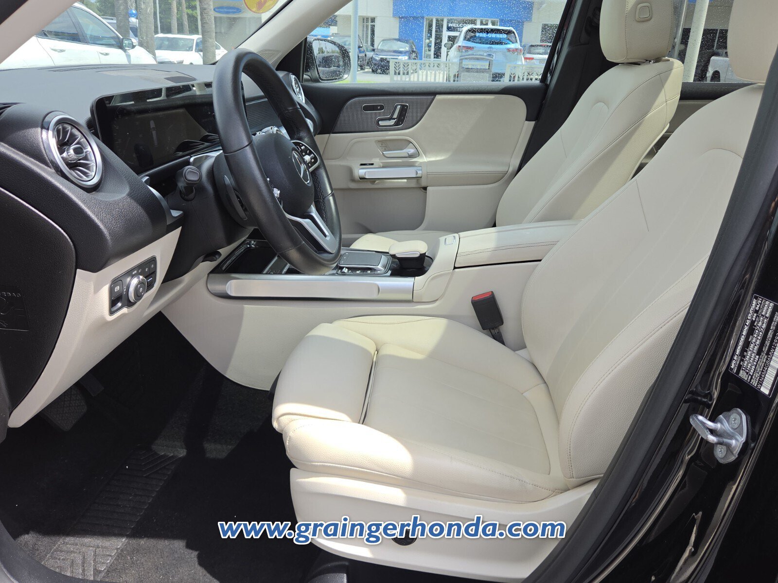 Used 2021 Mercedes-Benz GLB 250 image 10