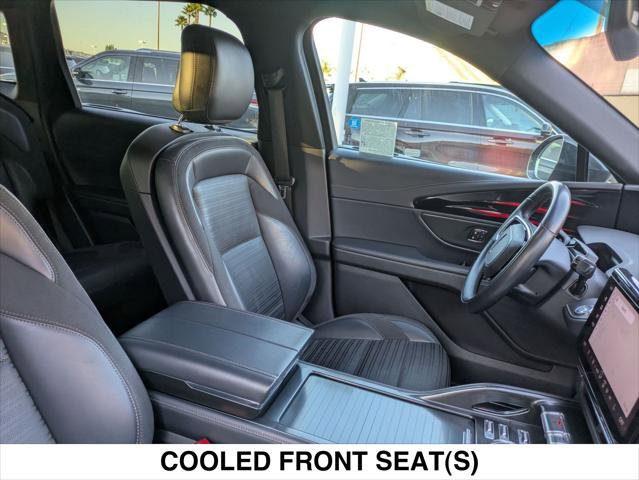 New 2024 Lincoln Nautilus Reserve w/ Jet Appearance Package (87T) image 14