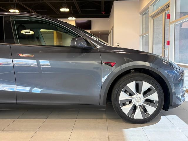 Used 2023 Tesla Model Y Long Range image 16