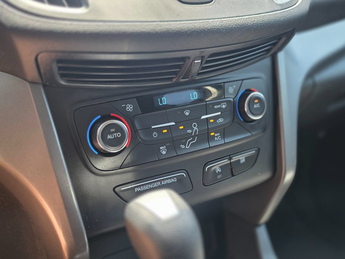 Used 2017 Ford Escape SE FWD image 35