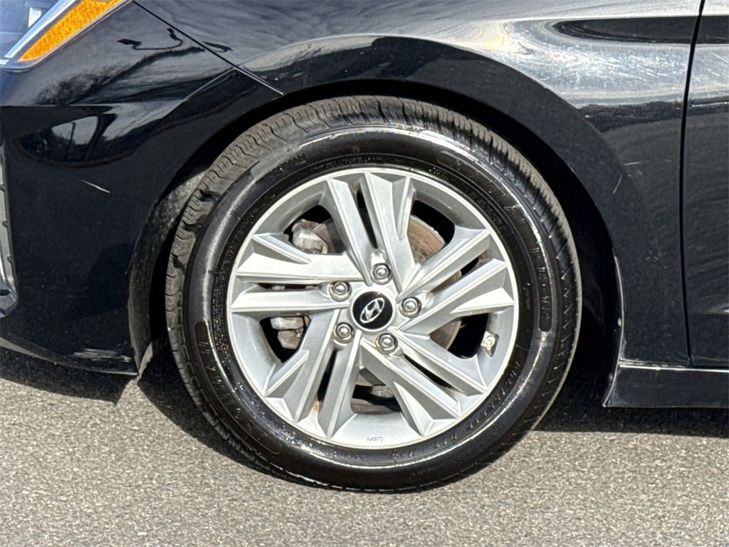 Used 2020 Hyundai Elantra SEL image 12