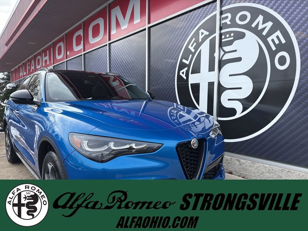 New 2025 Alfa Romeo Stelvio Sprint