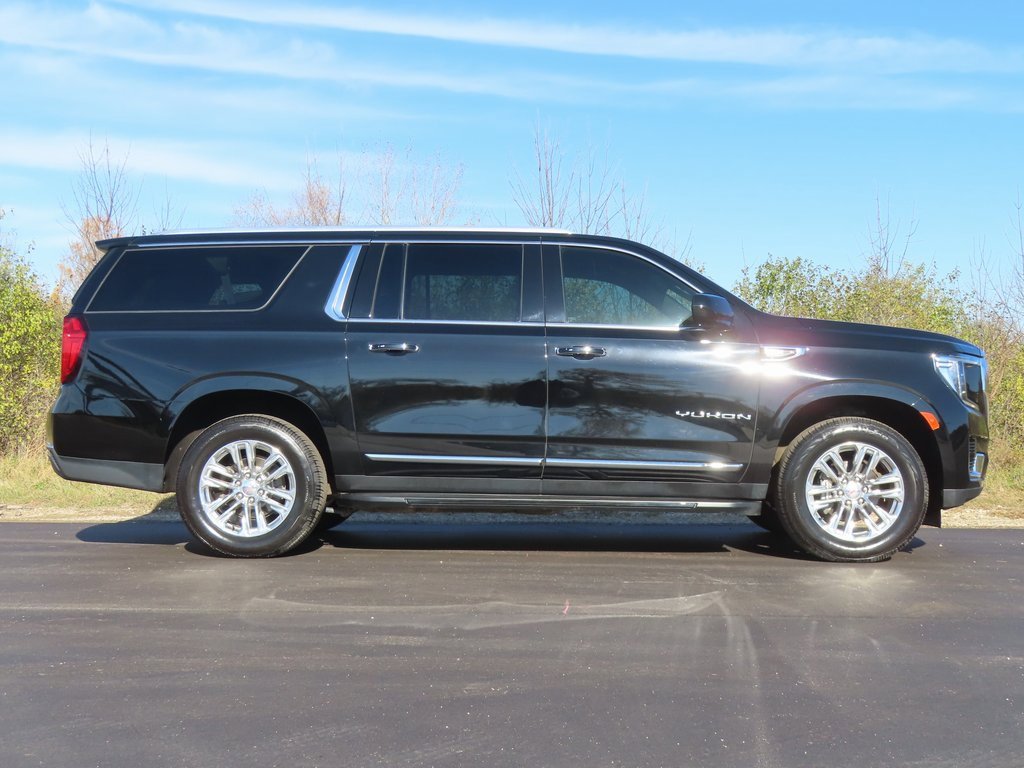 Used 2021 GMC Yukon XL SLT image 2