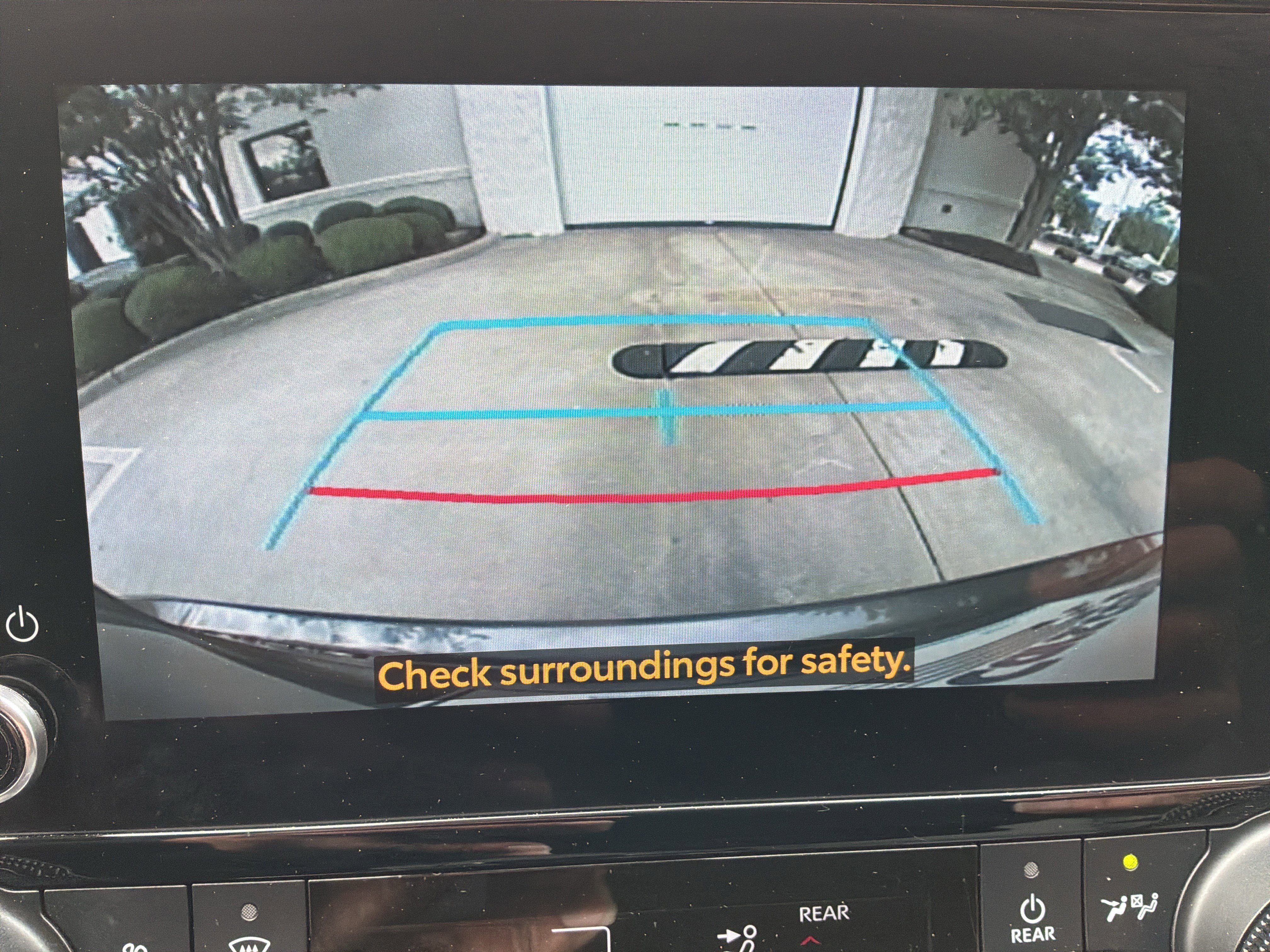 Used 2023 Toyota Highlander XLE FWD image 25
