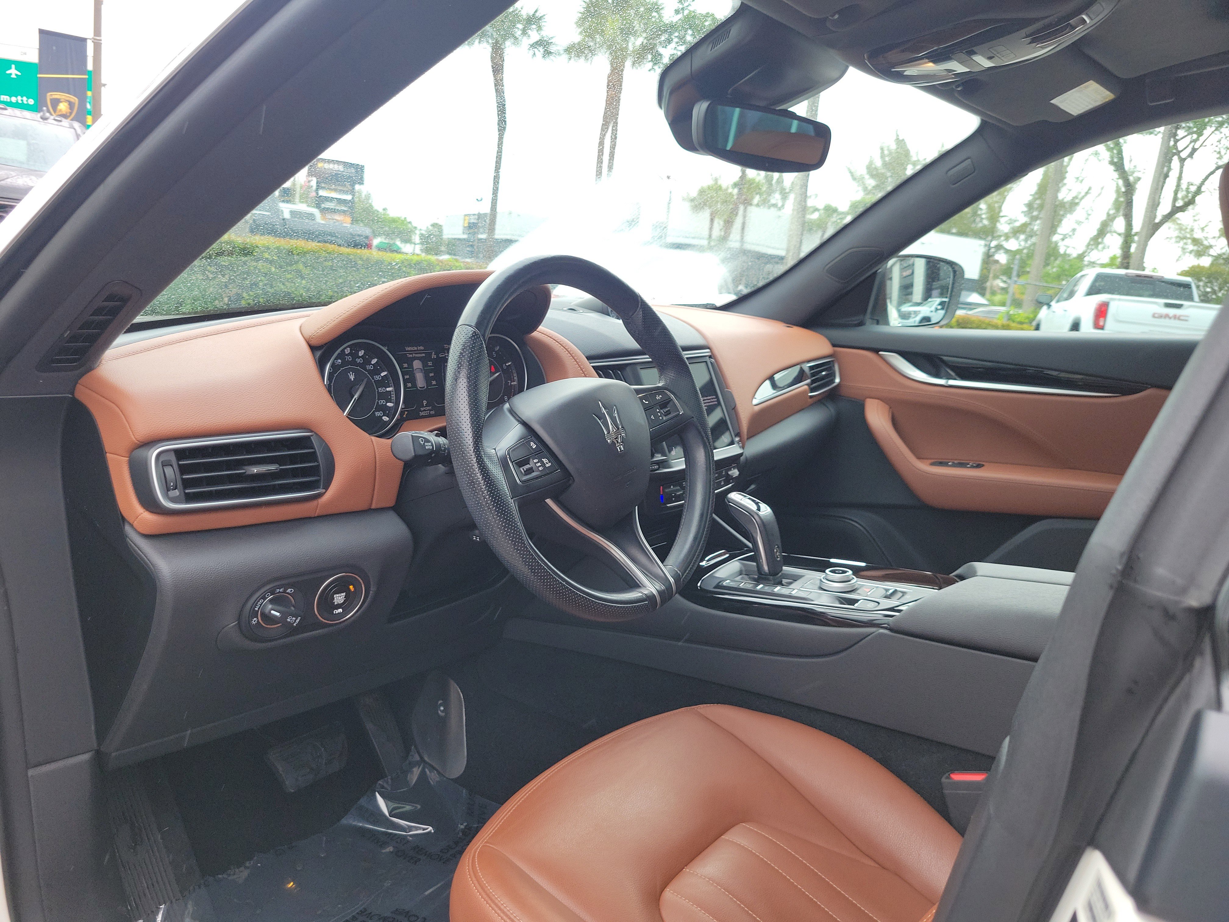 Used 2022 Maserati Levante GT image 16