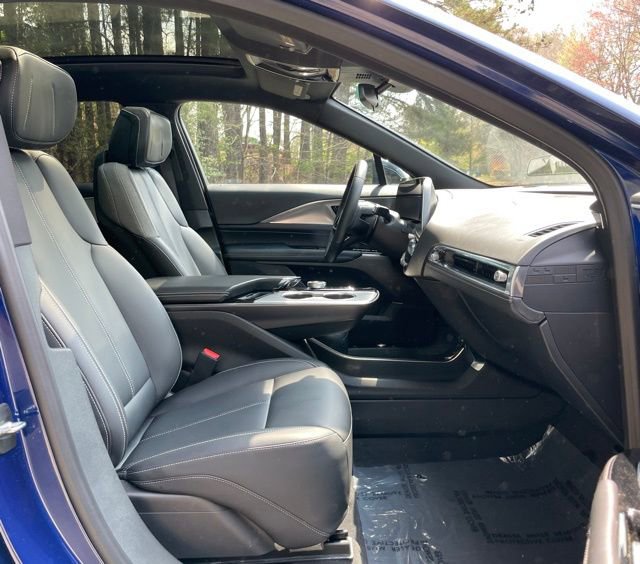 Used 2024 Cadillac Lyriq Tech image 20