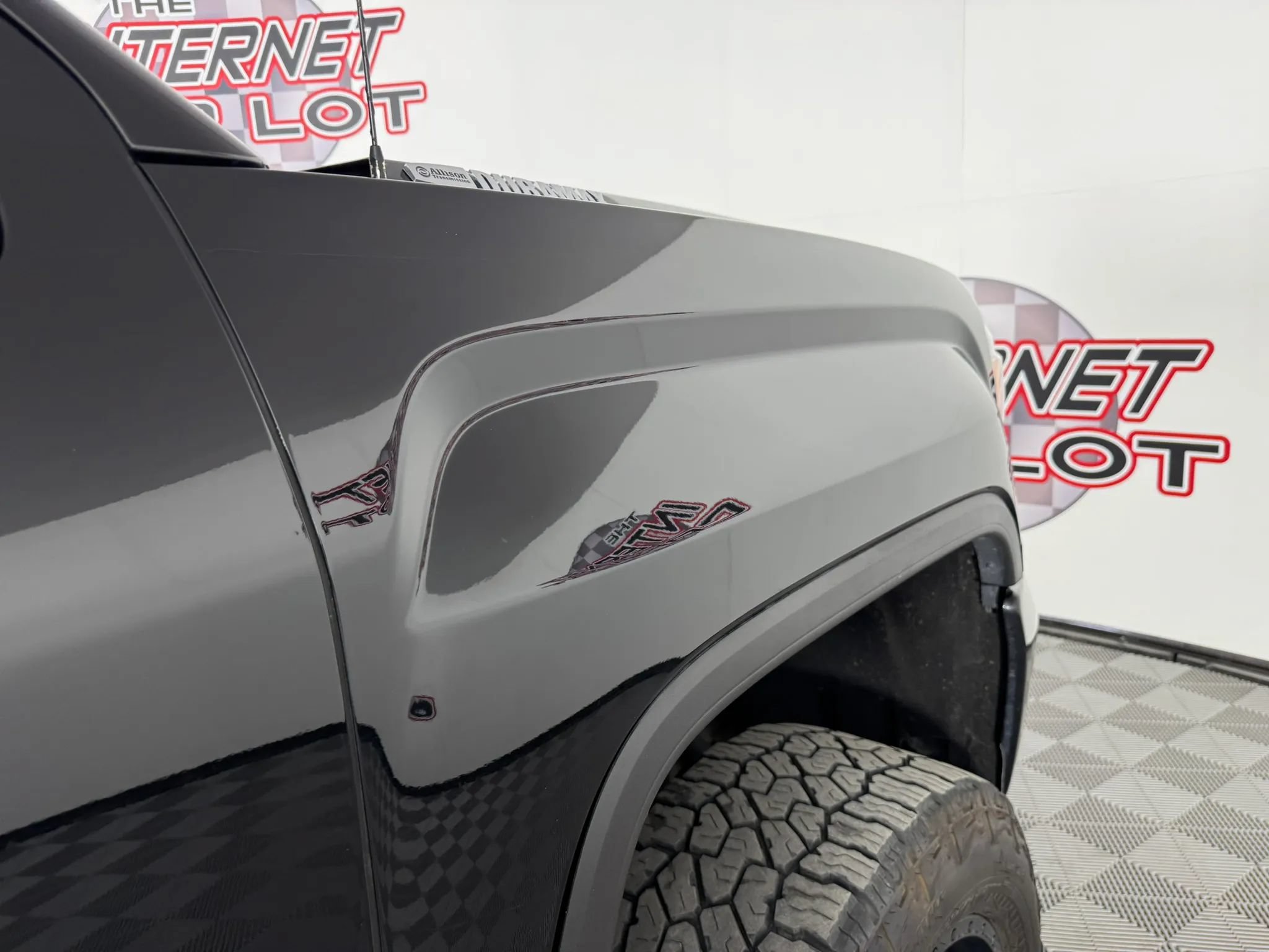 Used 2019 GMC Sierra 2500 Denali w/ Duramax Plus Package AWD/4WD image 31