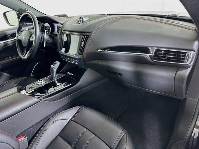 Used 2024 Maserati Levante GT Ultima AWD/4WD image 36