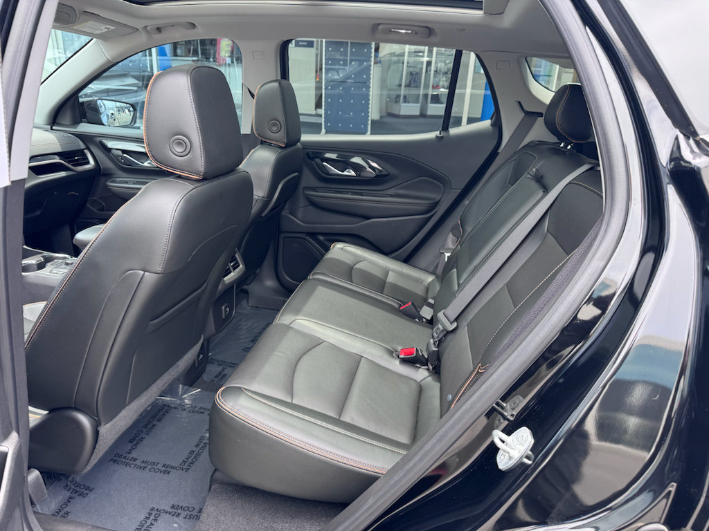 Used 2022 GMC Terrain AT4 w/ Infotainment Package II AWD/4WD image 11