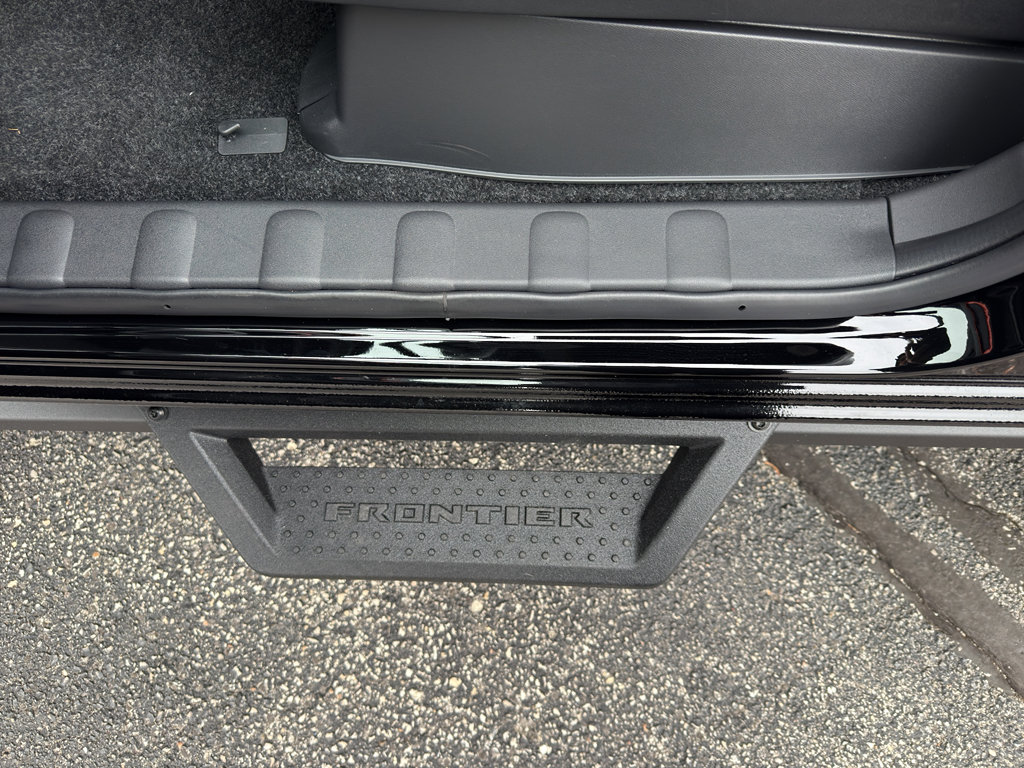 New 2026 Nissan Frontier PRO-4X image 17