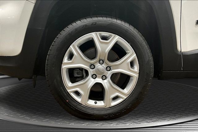 Used 2020 Jeep Renegade Limited AWD/4WD image 31