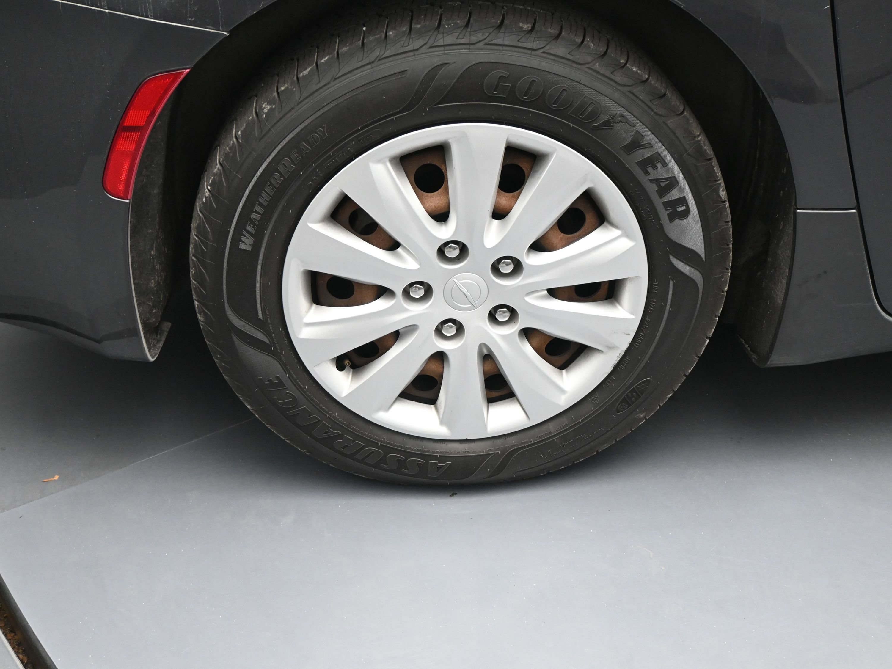 Used 2020 Chrysler Voyager L image 19