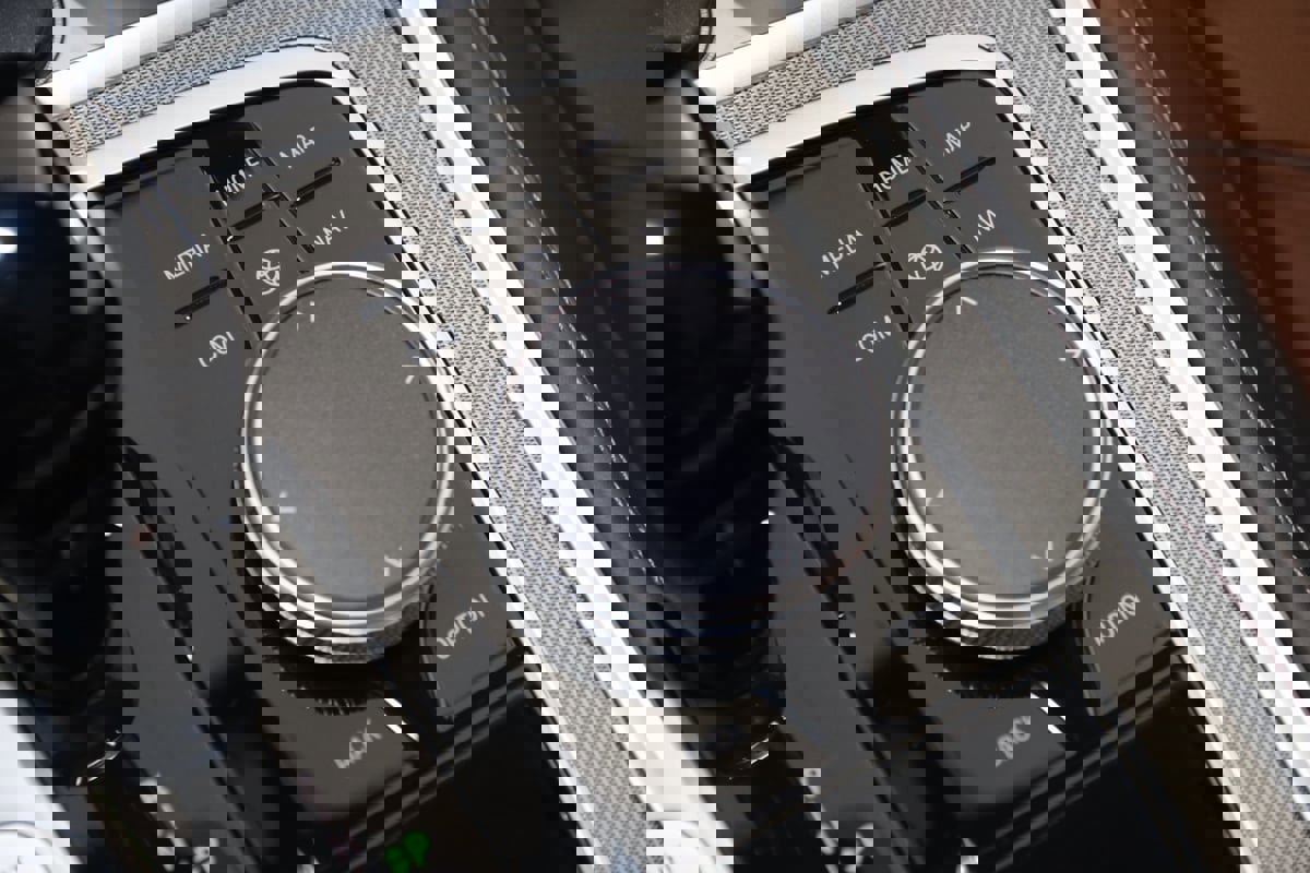 Used 2025 BMW 840i xDrive w/ M Sport Professional Package image 26