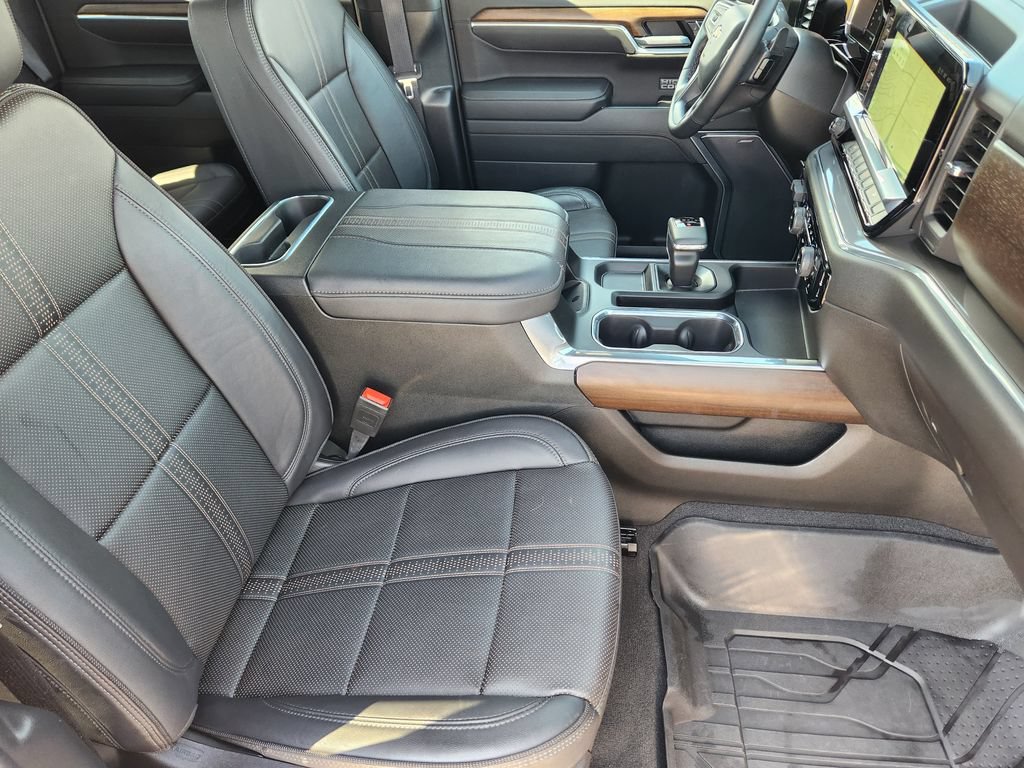 Certified 2025 Chevrolet Silverado 1500 High Country w/ High Country Premium Package AWD/4WD image 14