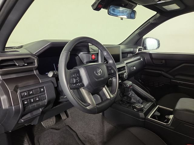 Used 2025 Toyota 4Runner TRD Off-Road AWD/4WD image 15