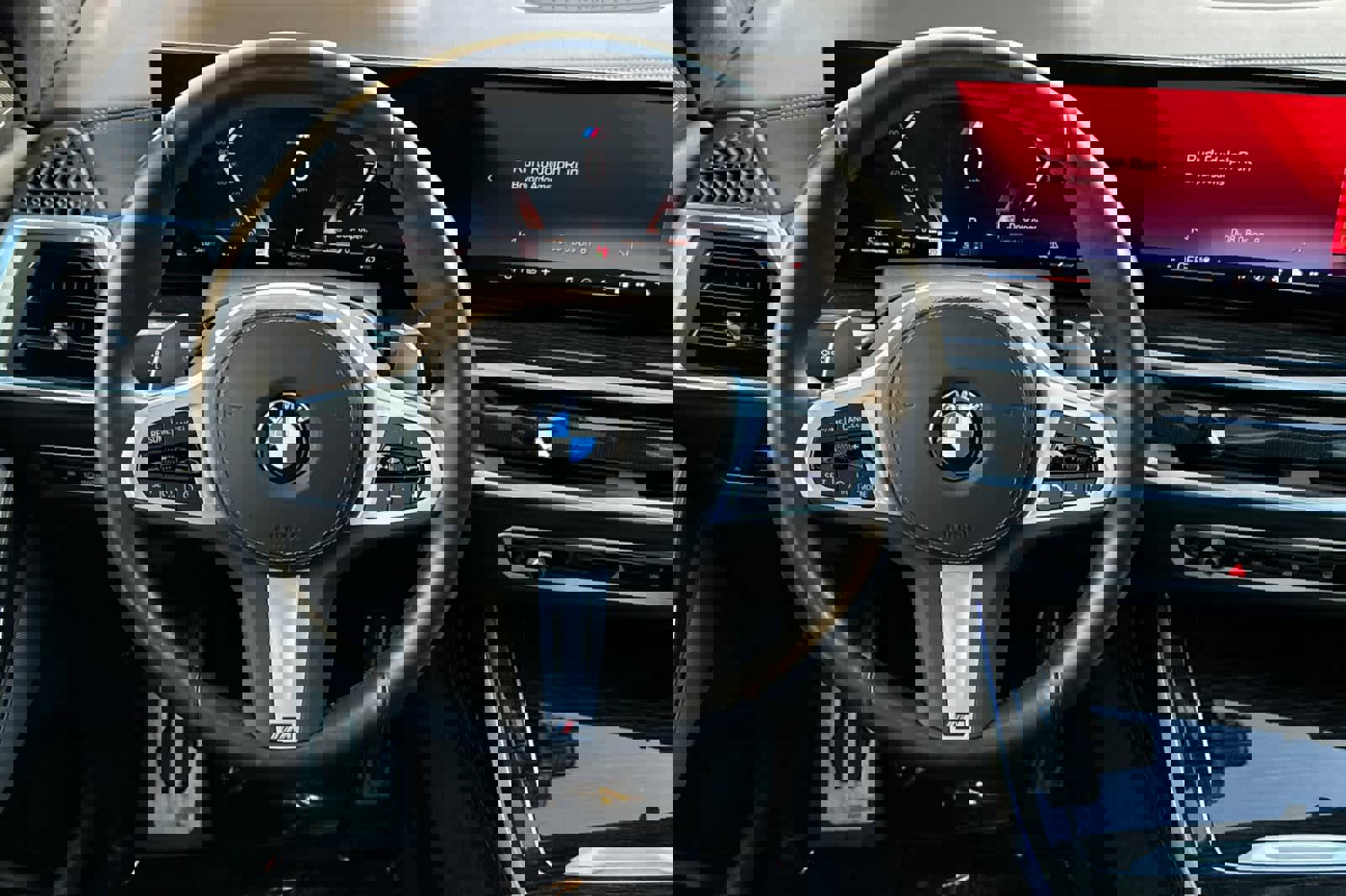 Used 2024 BMW X7 xDrive40i w/ M Sport Package image 15