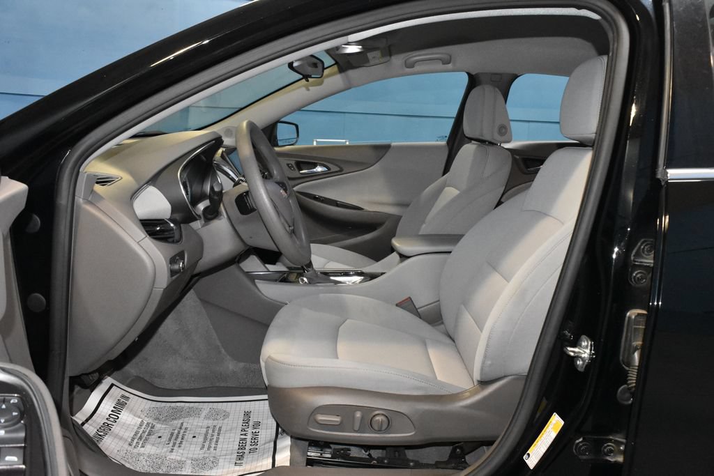 Used 2020 Chevrolet Malibu LT FWD image 6