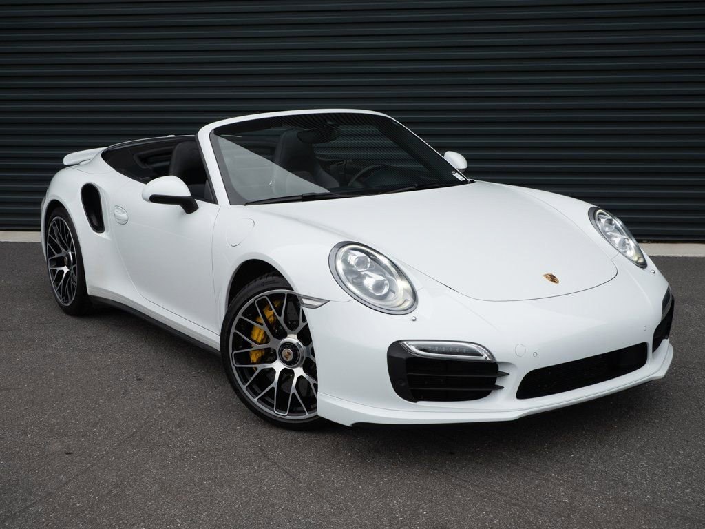 Used 2015 Porsche 911 Turbo S image 24