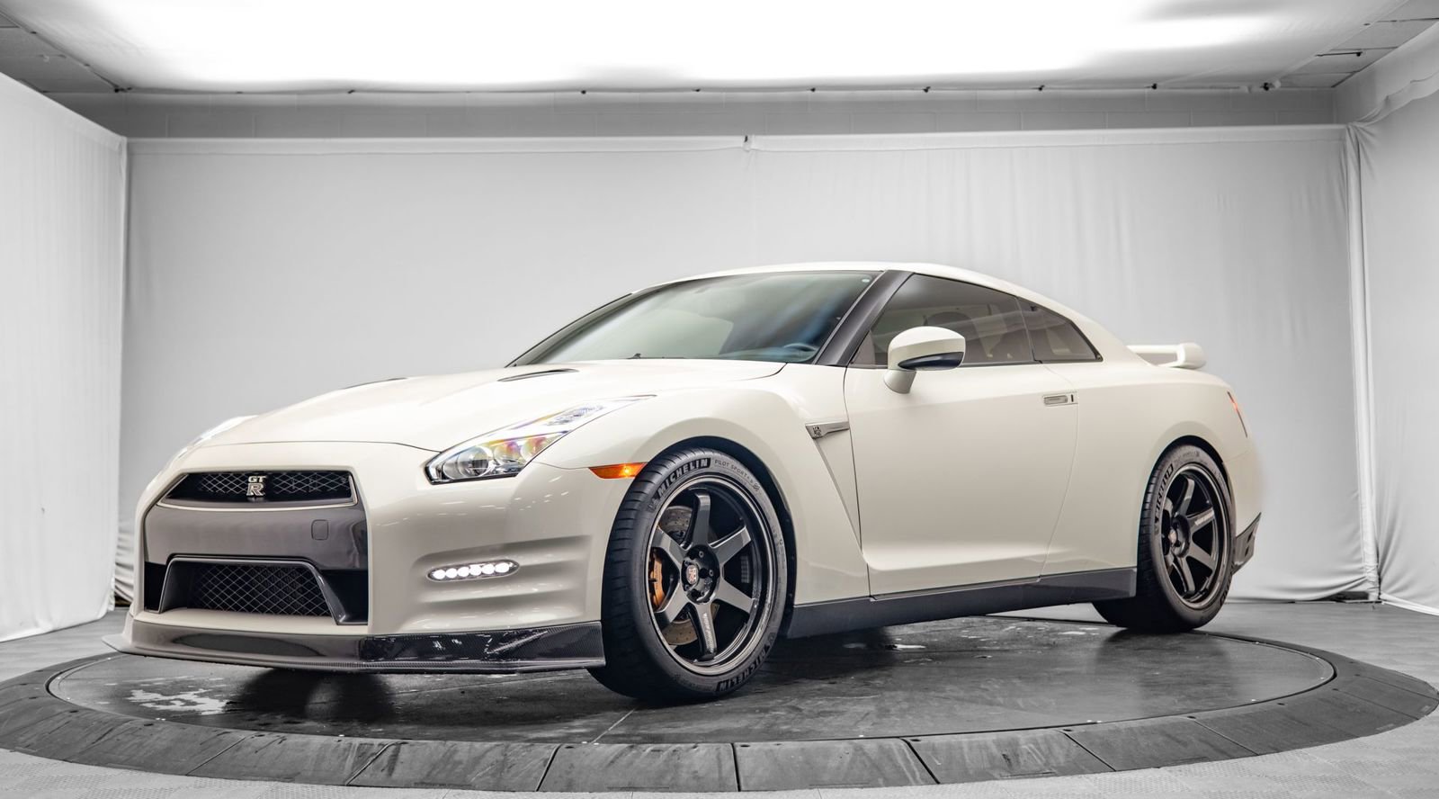 Used 2016 Nissan GT-R Premium