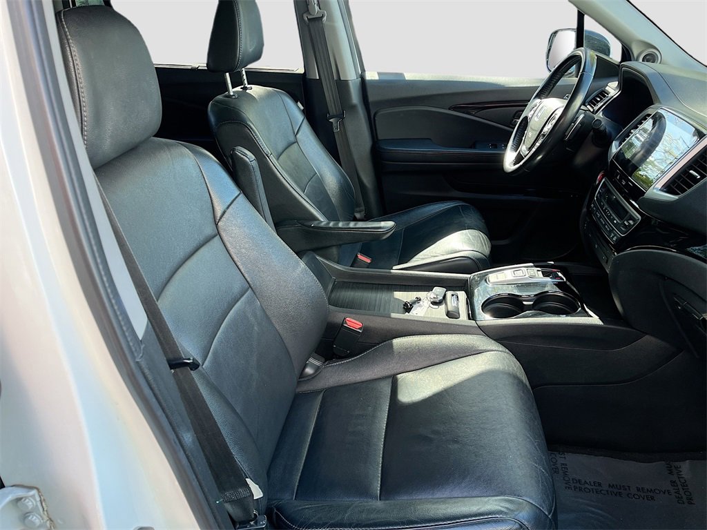 Used 2018 Honda Pilot Touring image 32