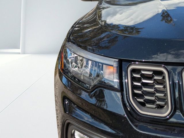 New 2026 Jeep Compass Latitude w/ Sun and Sound Group image 8