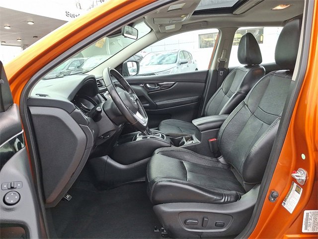 Used 2017 Nissan Rogue Sport SL w/ SL Premium Package image 14