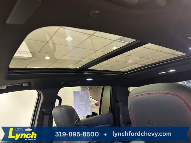 Used 2024 Chevrolet Traverse RS AWD/4WD image 4