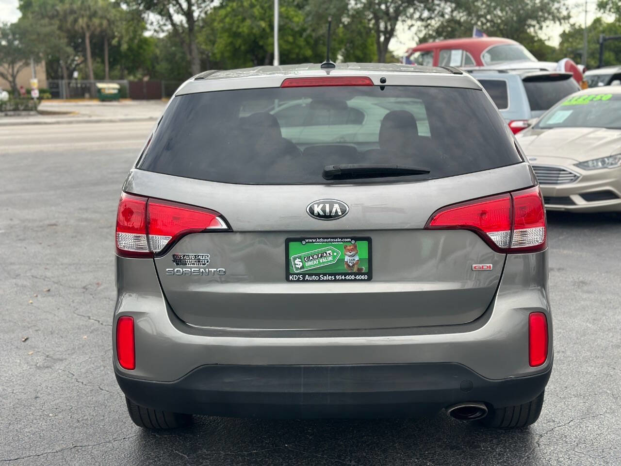 Used 2015 Kia Sorento LX image 8