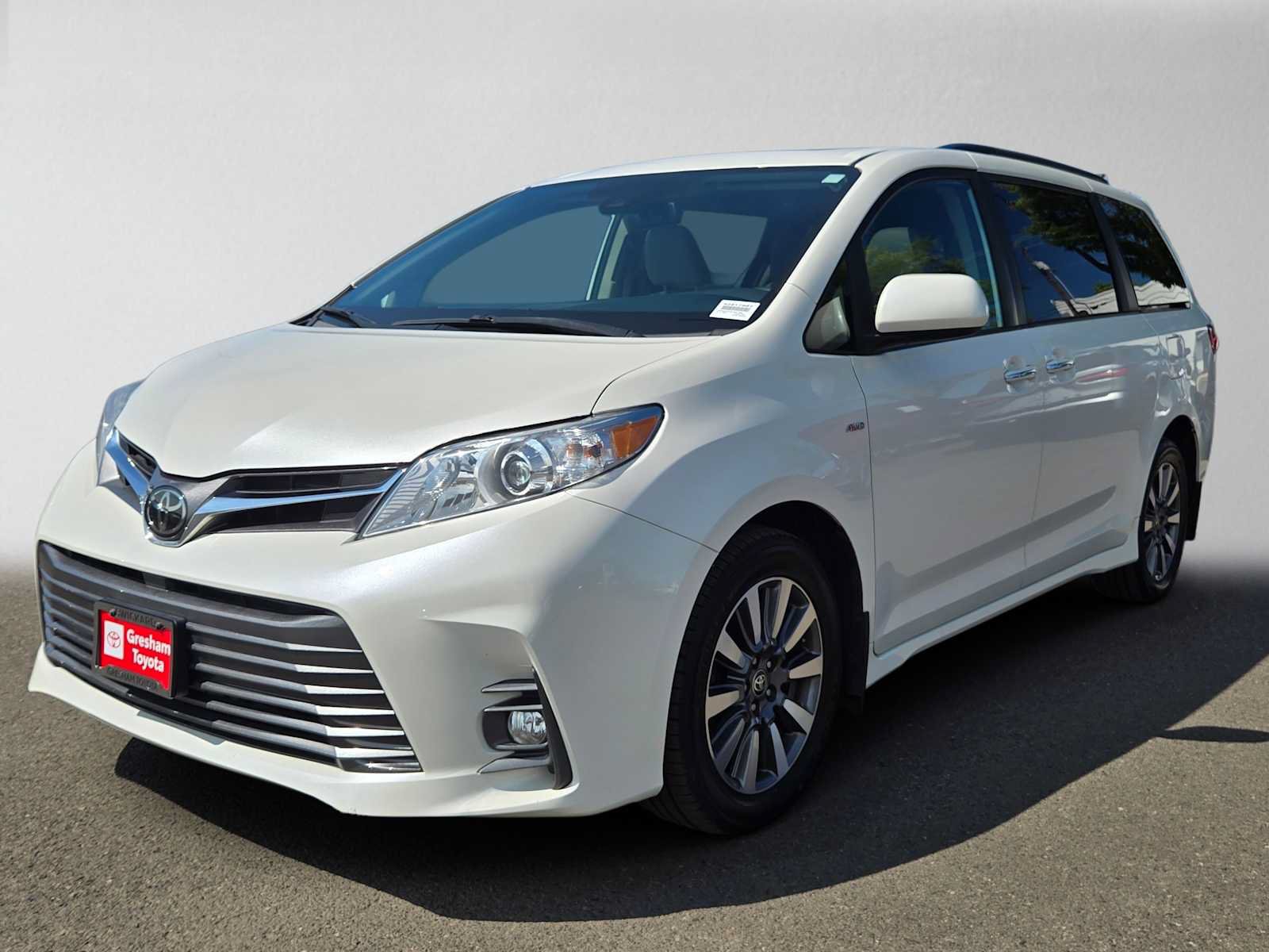 Certified 2020 Toyota Sienna XLE w/ XLE Navigation Package AWD/4WD image 9