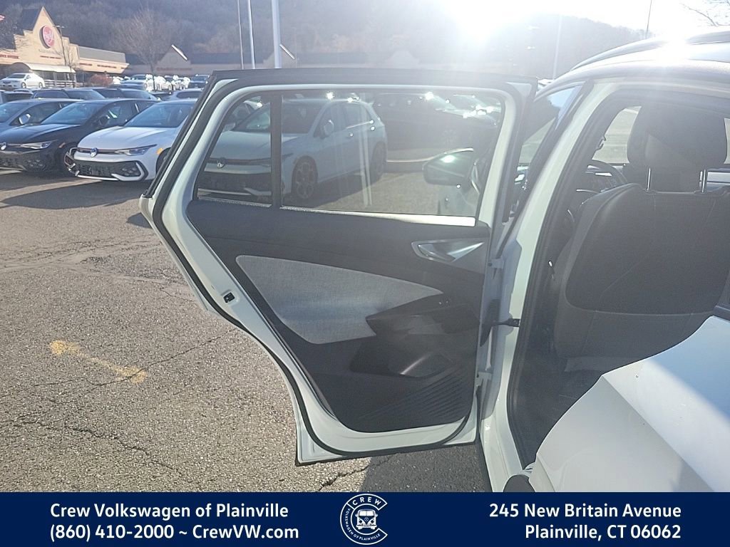 Certified 2023 Volkswagen ID.4 Pro image 45