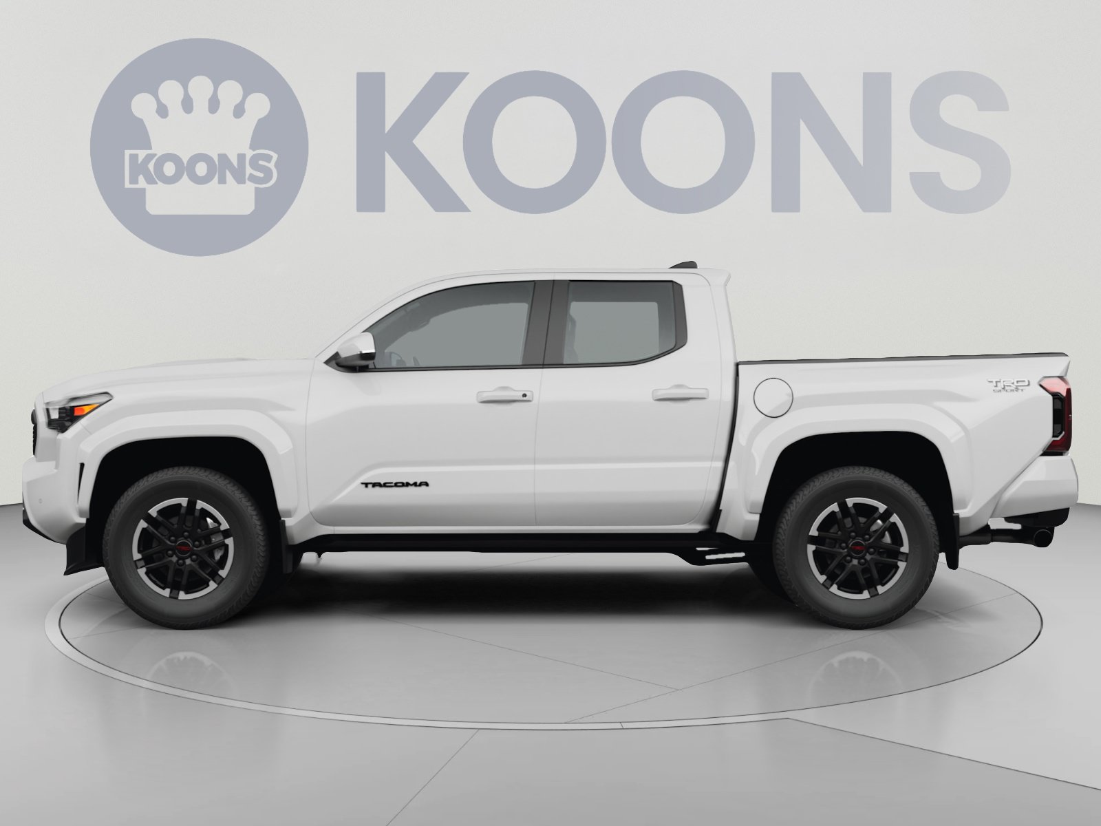 Used 2024 Toyota Tacoma TRD Sport AWD/4WD image 2