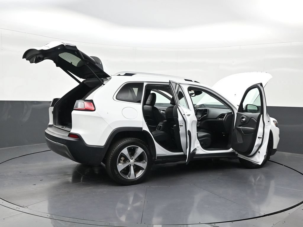 Used 2019 Jeep Cherokee Limited w/ Luxury Group FWD image 31