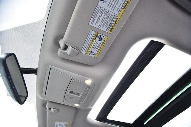 Used 2018 Nissan Murano Platinum w/ Cargo Package image 24